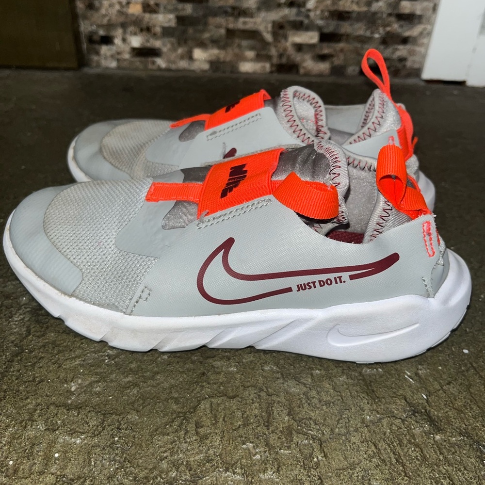 Big kids running sneaker